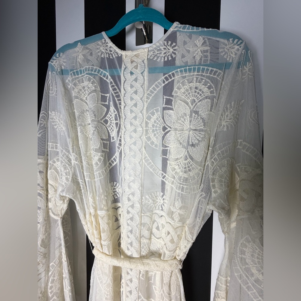 Stunning Festi Cream Lace Maxi Kimono Duster with Belt - SZ 2X